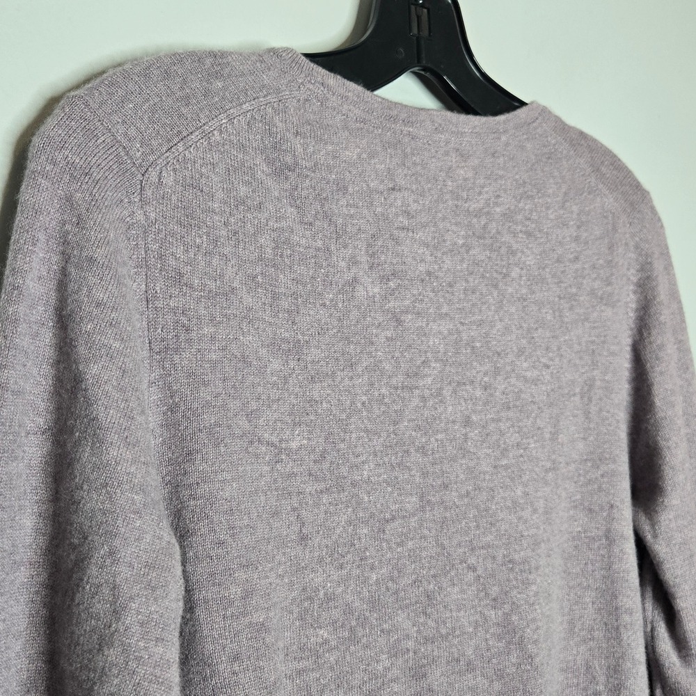 LL Bean 100% Cashmere Crewneck Sweater Mauve Purple Large Luxury Coquette Cozy - Picture 6 of 6